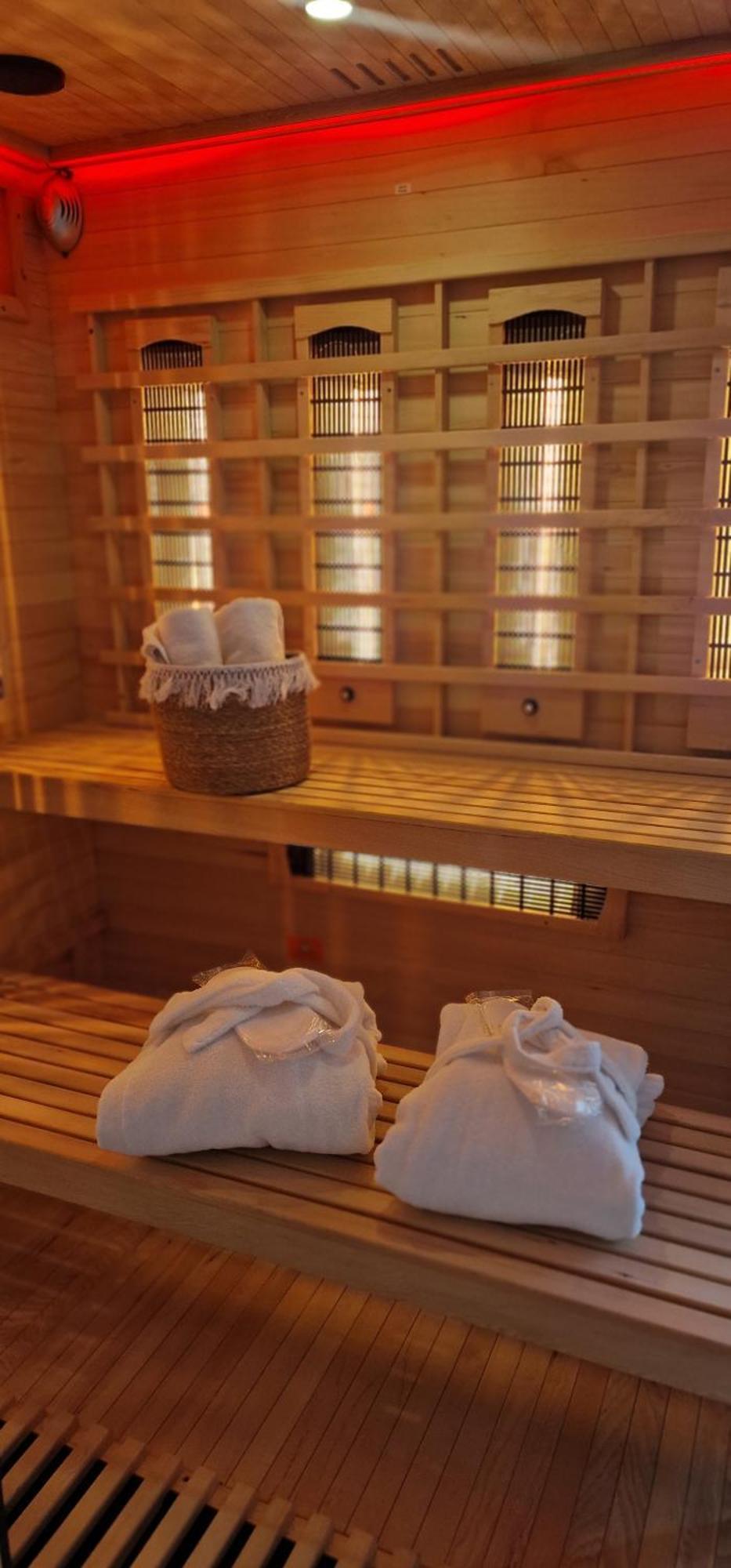 Spa Love Ceglana 1 A Sauna,,Jaccuzi Dla Dwojga Na Wylacznosc Zielona Góra Extérieur photo